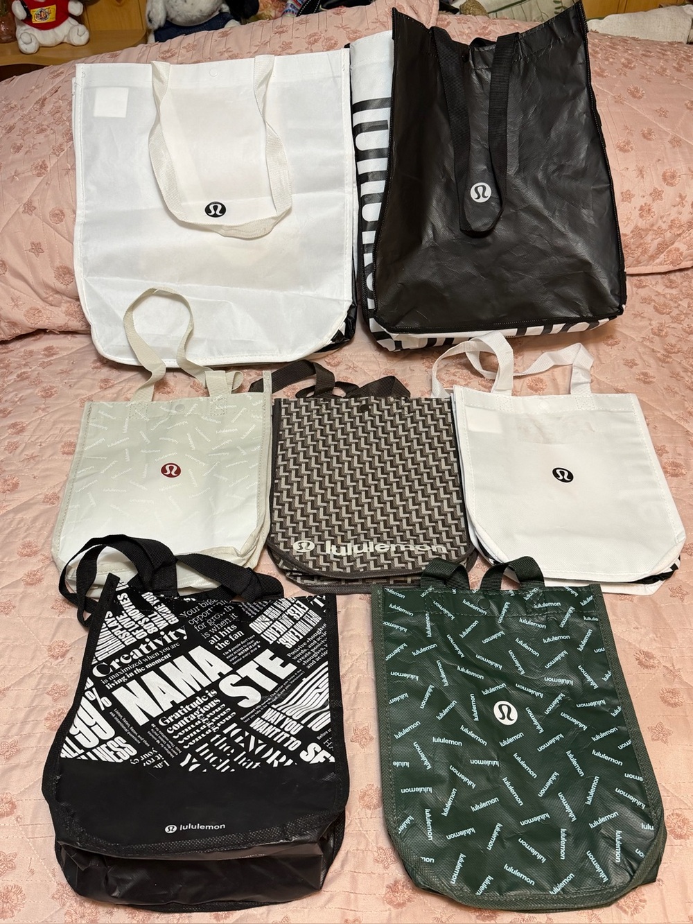 Lululemon Reusable Tote Bag Bundle - Lot of 7 (Large, Medium, Small)